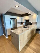 2150 Sans Souci Blvd in North Miami, FL - Building Photo