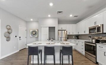 475 N 9th St in Phoenix, AZ - Building Photo - Building Photo