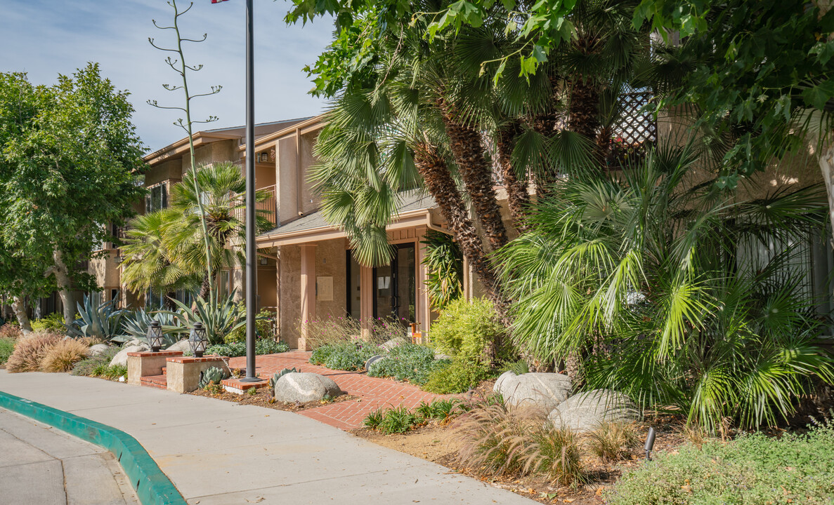 55+ Valley Oaks Village Senior Apartments in Newhall, CA - Building Photo