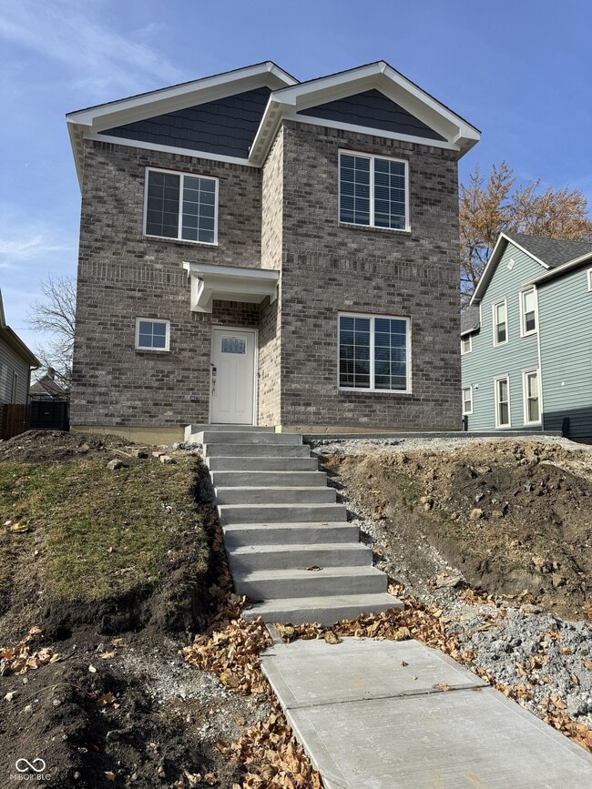 property at 226 N Randolph St