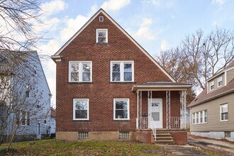 373 N Firestone Blvd in Akron, OH - Building Photo - Building Photo