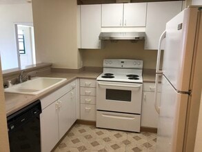 988 Franklin, Unit 503 in Oakland, CA - Foto de edificio - Building Photo