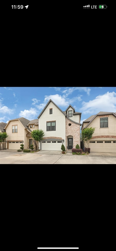 property at 1531 Woodbend Park W