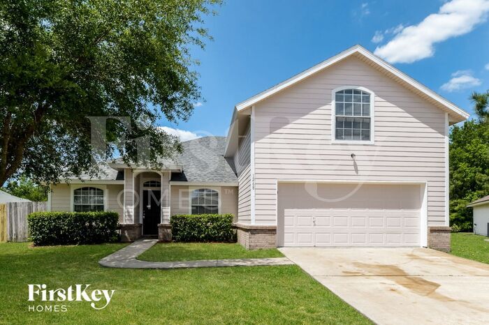 1268 Winding Brook Court in Middleburg, FL - Building Photo