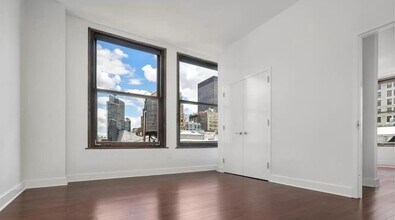 1182 Broadway in New York, NY - Building Photo - Building Photo
