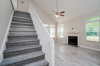 1013 Valley Dr in Goodlettsville, TN - Building Photo - Building Photo
