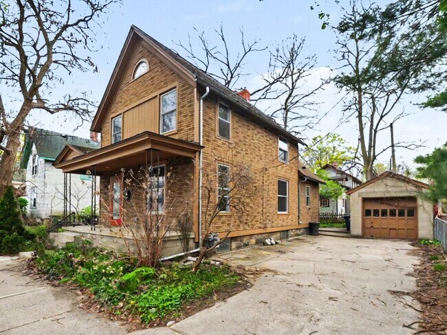 120 Depot St in Ann Arbor, MI - Building Photo - Building Photo