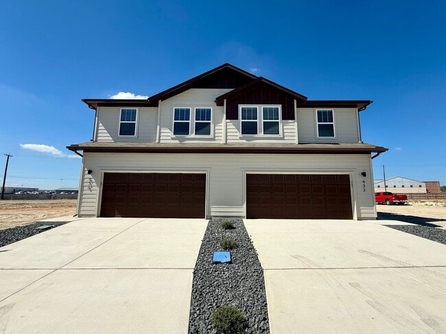 432 Nespral Dr in San Antonio, TX - Building Photo - Building Photo