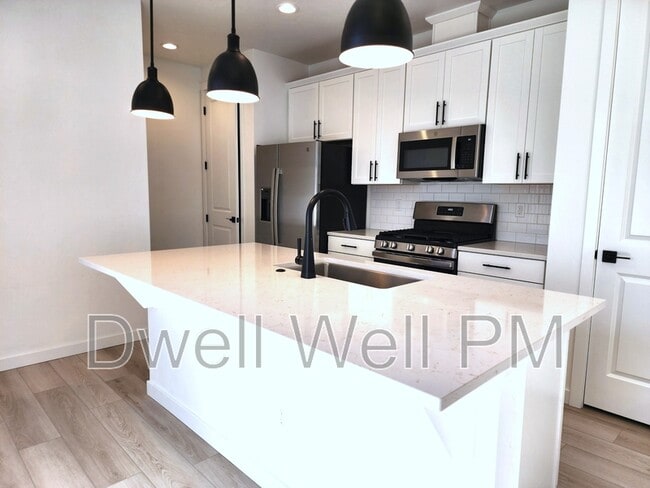 property at 12267 W Endsley Ln