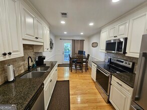 229 Flat Creek Ct in Peachtree City, GA - Building Photo - Building Photo