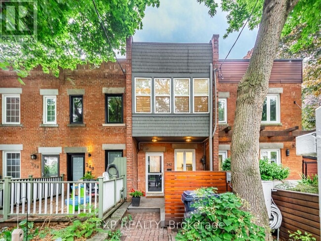 property at 242 Waverley Rd