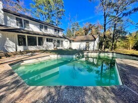 6123 Northway Dr in Spring, TX - Building Photo