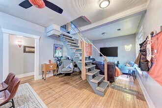 2834 Salado St in Austin, TX - Building Photo - Building Photo
