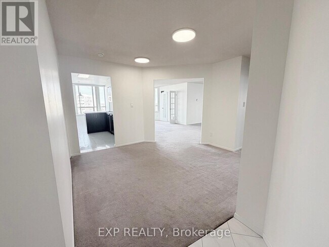 175 Bamburgh Cir in Toronto, ON - Building Photo - Building Photo