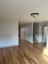 310 E Aspenwood Ave in Sisters, OR - Foto de edificio - Building Photo