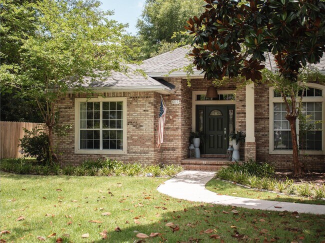807 Coldwater Creek Cir in Niceville, FL - Building Photo - Building Photo