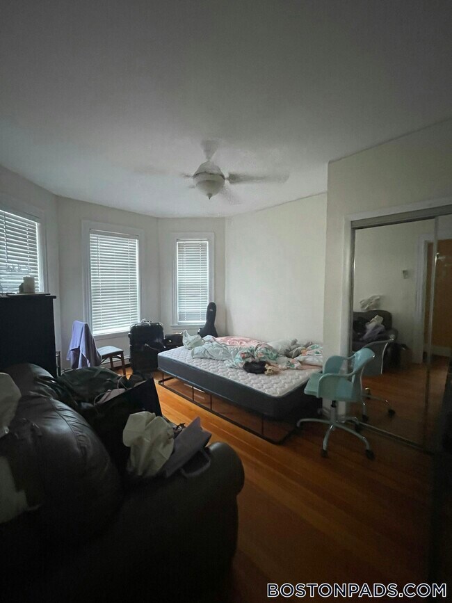 24 Farrington Ave, Unit 3 in Boston, MA - Building Photo - Building Photo