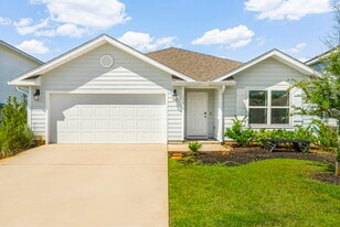 134 This Way in Freeport, FL - Building Photo