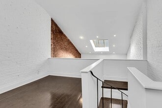 404 W 22nd St in New York, NY - Foto de edificio - Building Photo