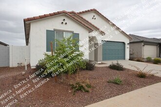 1142 E Westwood Dr in Casa Grande, AZ - Foto de edificio - Building Photo