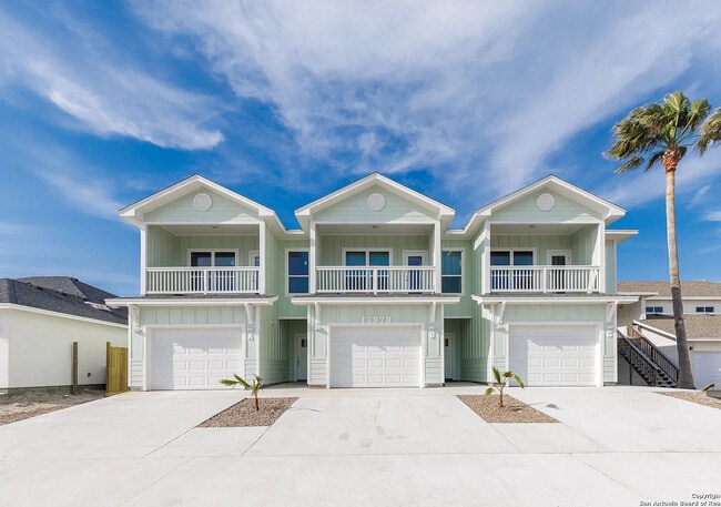 property at 13970 Fortuna Bay Dr