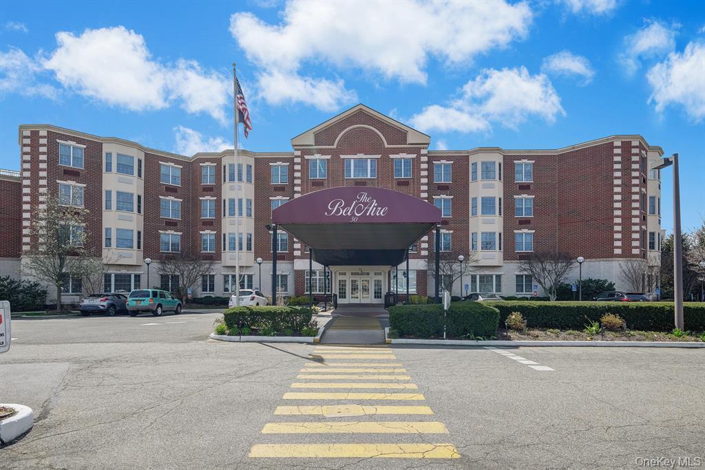 50 Merrick Ave in East Meadow, NY - Building Photo