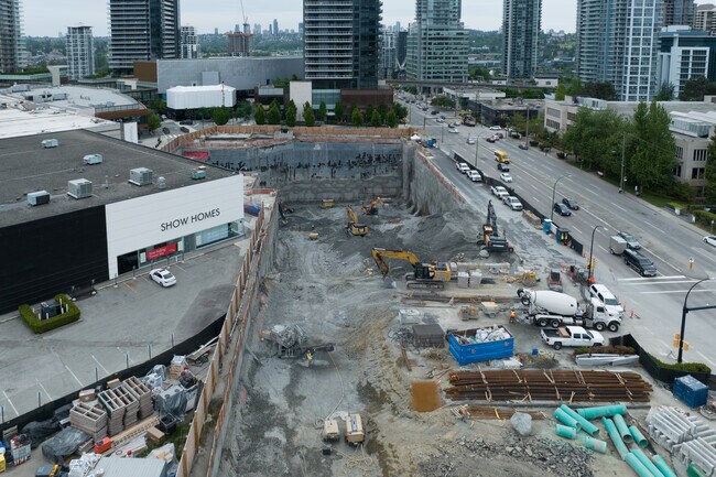 The Amazing Brentwood Tower 5 in Burnaby, BC - Building Photo - Building Photo