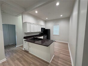 3820 John Ave in Cleveland, OH - Foto de edificio - Building Photo