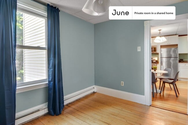 Private bedroom in 4 bed/1 bath Home in Boston, MA - Building Photo - Building Photo