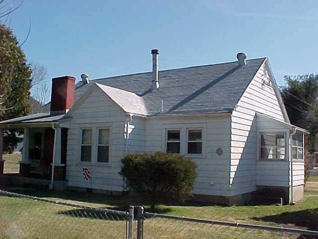 property at 216 E 30th St