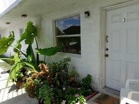 2300 W 66th Pl in Hialeah, FL - Building Photo - Building Photo