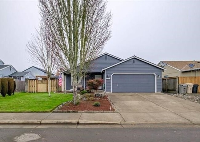 property at 3085 25th Ave SE