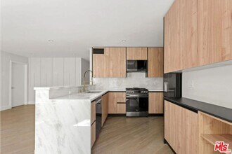 1450 S Crescent Heights Blvd in Los Angeles, CA - Building Photo - Building Photo