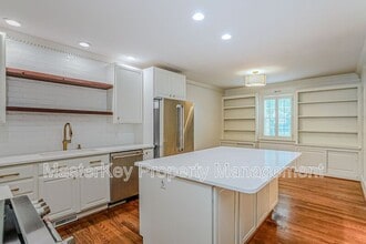 2314 Lake Dr in Raleigh, NC - Building Photo - Building Photo