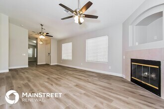 8013 Hurricane Cove Ct in Las Vegas, NV - Building Photo - Building Photo