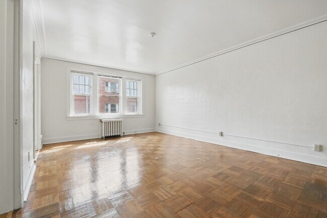 5646 Hobart St, Unit 6 in Pittsburgh, PA - Building Photo - Building Photo