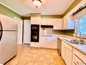 10011 Strong Dr SE in Huntsville, AL - Building Photo - Building Photo