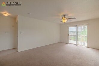 1413 Sundance Dr in Manhattan, KS - Building Photo - Building Photo