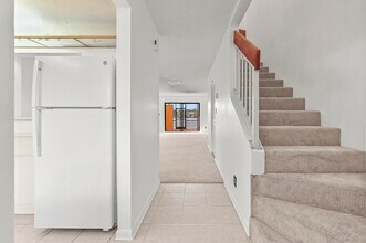 1464 NW 97th Terrace in Pembroke Pines, FL - Building Photo - Building Photo