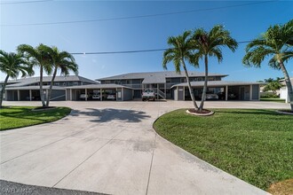 822 SW 48th Terrace in Cape Coral, FL - Building Photo - Building Photo