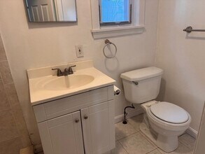 36 Lynde St in Malden, MA - Building Photo - Building Photo