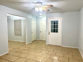 2112 Tanglewood St in Weatherford, TX - Building Photo - Building Photo