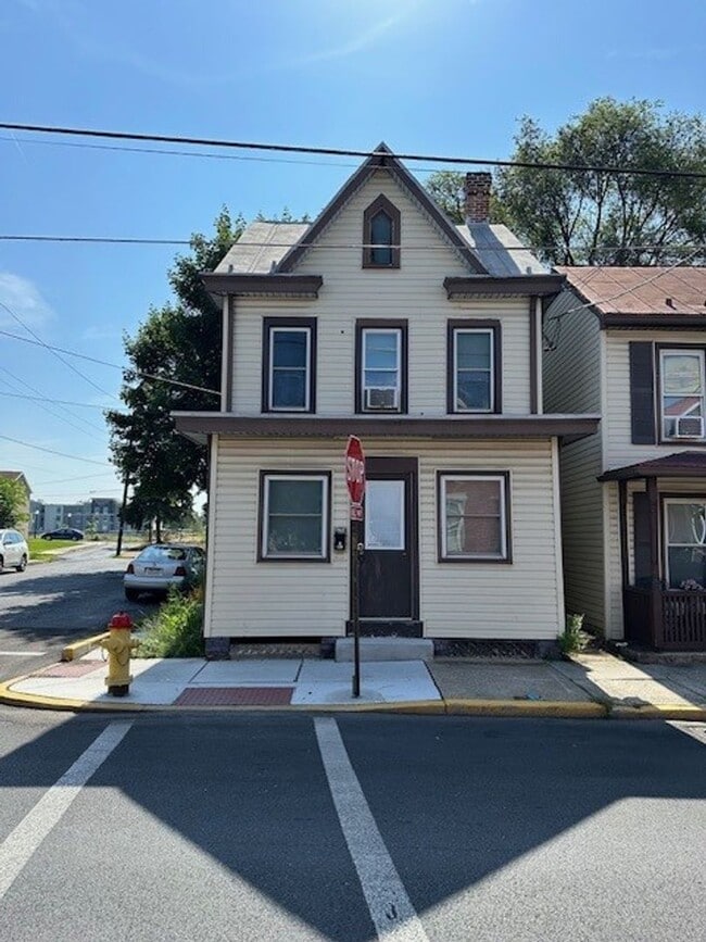 property at 467 N Pitt St