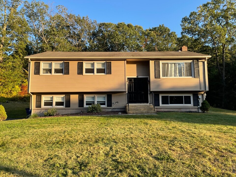 20 Oxbow Dr in Vernon, CT - Foto de edificio