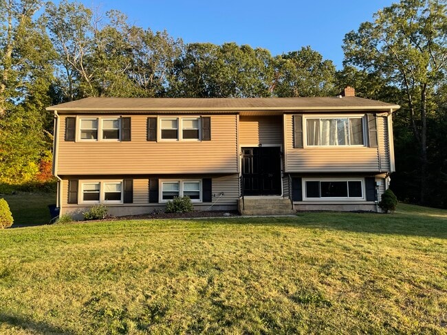 property at 20 Oxbow Dr