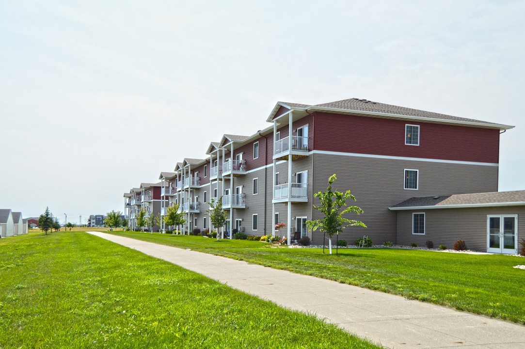 North Sky I in Fargo, ND - Building Photo