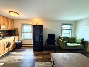 24 McDonald St in Saugerties, NY - Building Photo - Building Photo
