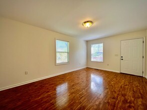 30 Branning St in Asheville, NC - Building Photo - Building Photo