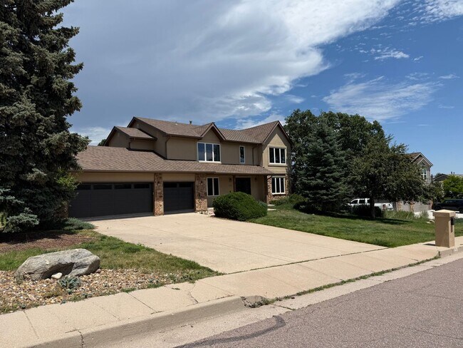 220 Thames Dr in Colorado Springs, CO - Building Photo - Building Photo