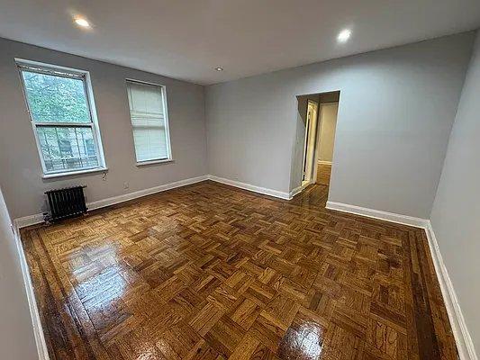 2419 Davidson Ave in Bronx, NY - Foto de edificio - Building Photo